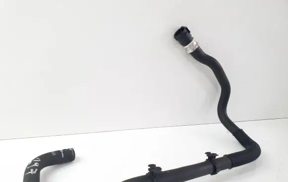 Peugeot 5008 II Engine coolant pipe/hose