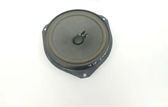 Maserati Ghibli Front door speaker A01910401