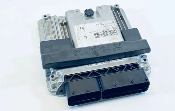 Audi A4 S4 B8 8K Engine control unit/module 8K2907115AA 0261S05139 8K0907352A