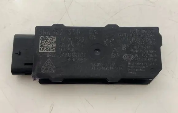 Volkswagen ID.3 Keyless system antenna 5WA962133D