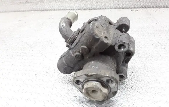 Skoda Octavia Mk1 (1U) Power steering pump 1J0422154A