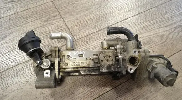Hyundai i40 EGR valve 284162A850