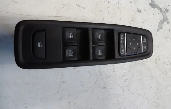 Renault Kangoo III Electric window control switch