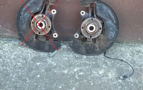 Peugeot 308 Stub axle 200PS