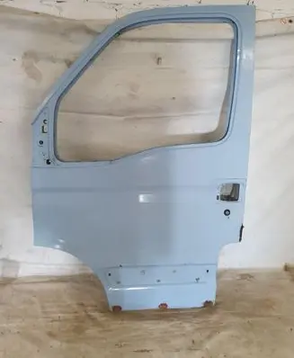 Iveco Daily 3rd gen Front door