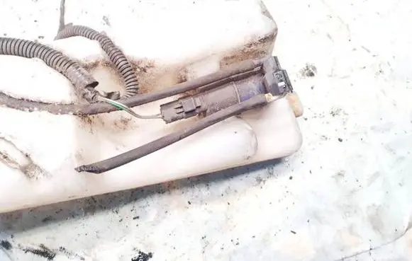 Renault Modus Windscreen/windshield washer pump 031805 246091