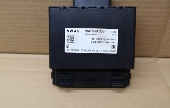 Audi A5 8T 8F Voltage converter inverter 8K0959663