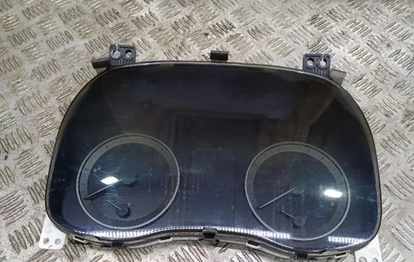 Hyundai Tucson JM Speedometer (instrument cluster)