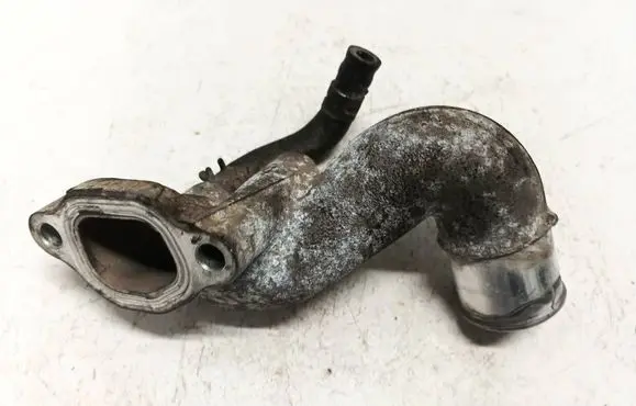 Toyota RAV 4 (XA20) Engine coolant pipe/hose