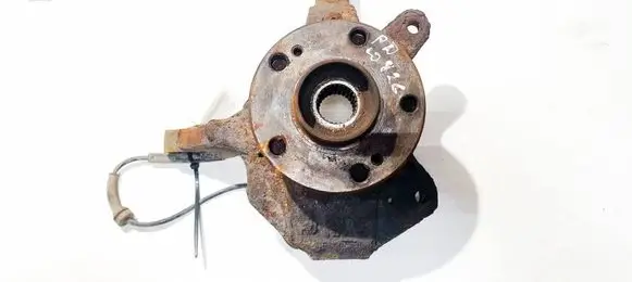 Front wheel hub