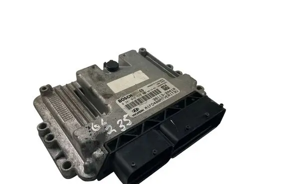 Hyundai i30 Engine control unit/module ECU 391132A410 0281016578