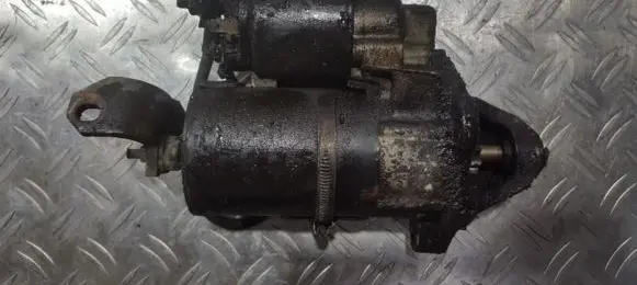 Volkswagen PASSAT B5 Starter motor 1005821933