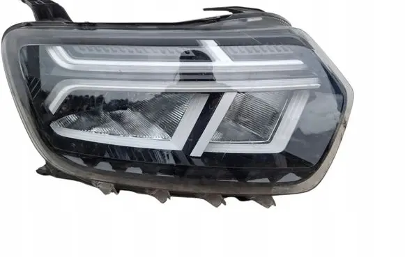 Dacia Duster II Headlight/headlamp 260106194R