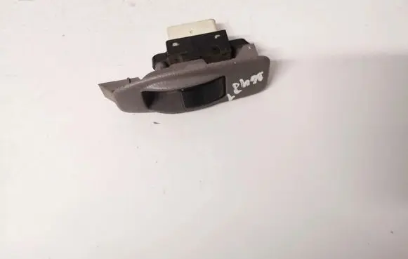 Mazda Premacy Electric window control switch c100685l1