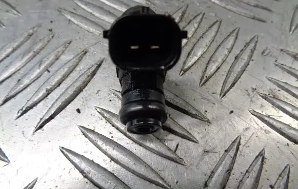 Skoda Fabia Mk1 (6Y) Fuel injector 03E906031