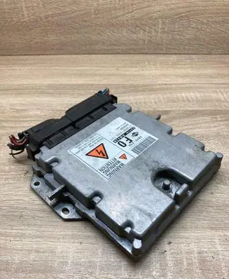 Nissan X-Trail T30 Engine control unit/module ECU 23710AW43A 2758003163