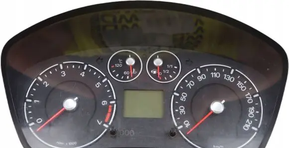 Speedometer (instrument cluster)