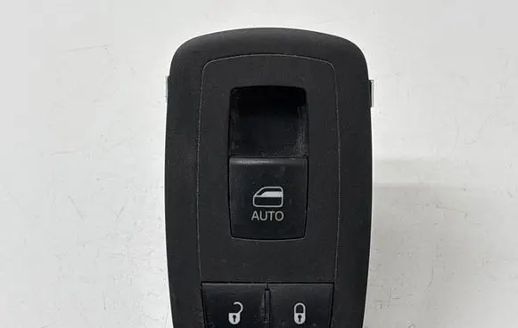 Ram 1500 Electric window control switch 68320751AA
