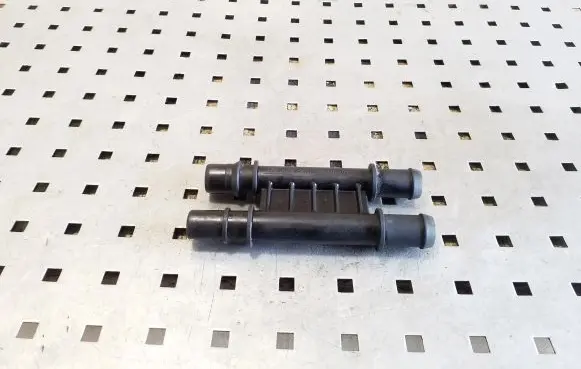 Ford Transit Engine coolant pipe/hose 923824