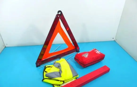 Peugeot 107 Emergency warning sign IMPRK1186343