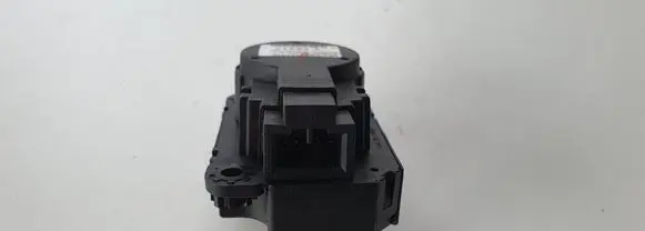 Mitsubishi Outlander A/C air flow flap actuator/motor 