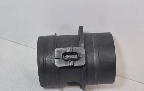 Volkswagen PASSAT B7 Mass air flow meter 03L906461A 281703035 0281002956