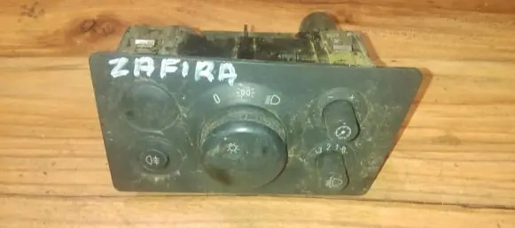 Opel Zafira B Light switch 04061200