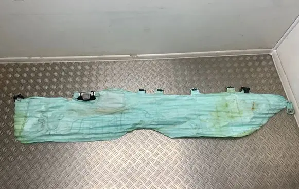 Roof airbag