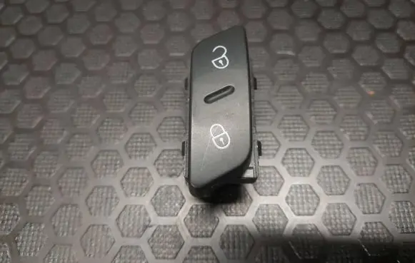 Central locking switch button