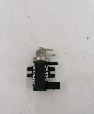 Skoda Superb B5 (3U) Vacuum valve 1J0906627B 72290345