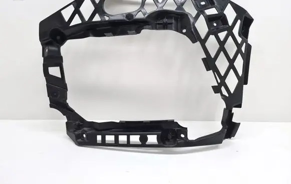 Skoda Superb B6 (3T) Rear bumper mounting bracket 3G0807177