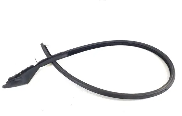 Mercedes-Benz CL C216 Front door rubber seal A2167200578