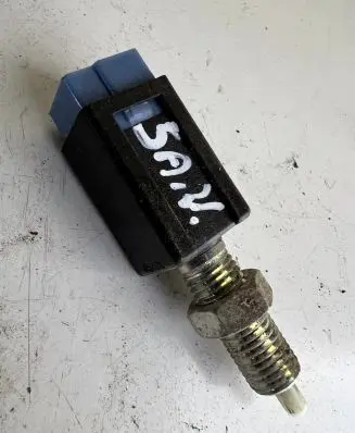 Subaru Outback Clutch pedal sensor 