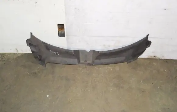 Audi A6 S6 C6 4F Radiator trim 4F0807081