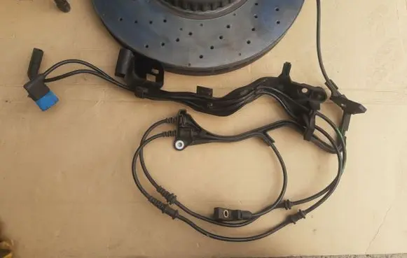 Mercedes-Benz GLC X253 C253 ABS brake wheel speed sensor A2539053400 A2534400006