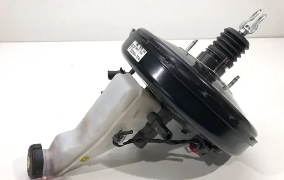 Hyundai i30 Brake booster 58500-J7260