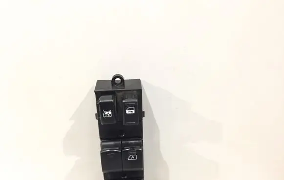 Subaru Forester SH Electric window control switch 157446