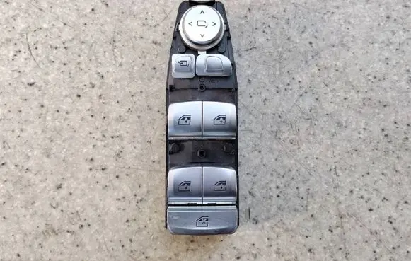 BMW X4 G02 Electric window control switch 684709934 6847099
