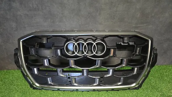 Audi Q7 4M Front bumper upper radiator grill 4M0853651BM 4M0853651
