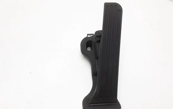 Volkswagen PASSAT B7 USA Accelerator throttle pedal 1K1723503AR