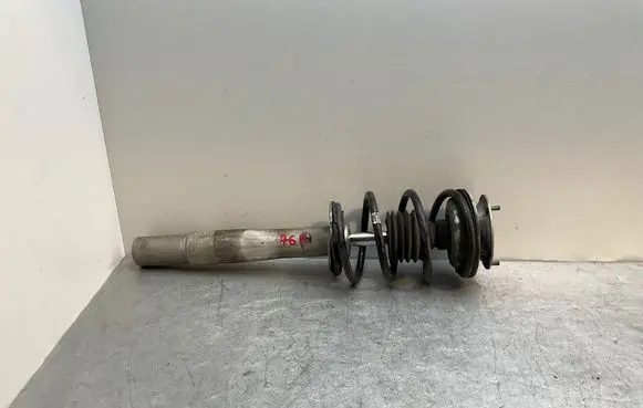BMW 5 E60 E61 Front shock absorber with coil spring 7905314 313179053140 824904001266