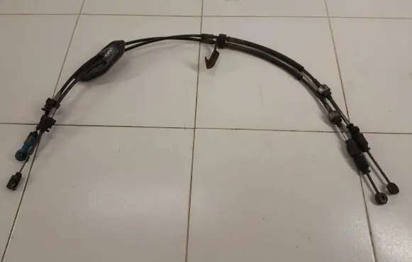 Toyota Auris 150 Gear shift cable linkage NOCODE