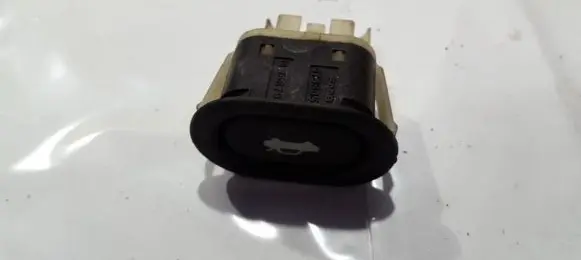 Saab 9-3 Ver1 Tailgate opening switch 4733457 156799