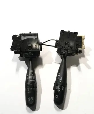 Suzuki Grand Vitara II Indicator stalk 173744