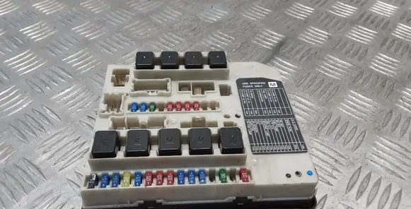 Nissan X-Trail T31 Fuse module