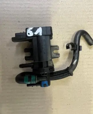 Citroen DS5 Turbo solenoid valve 9801887680 29313301