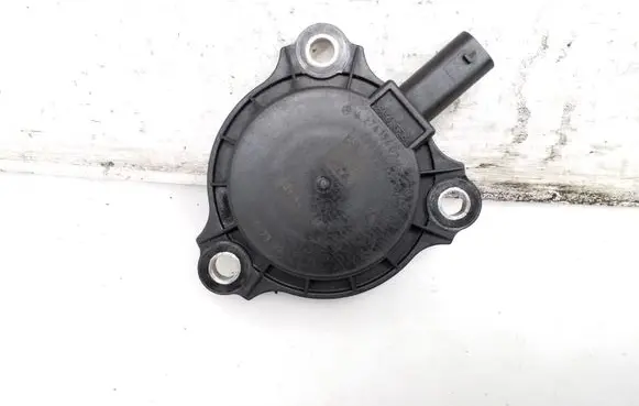 Mercedes-Benz A W176 Camshaft speed sensor A2761560790