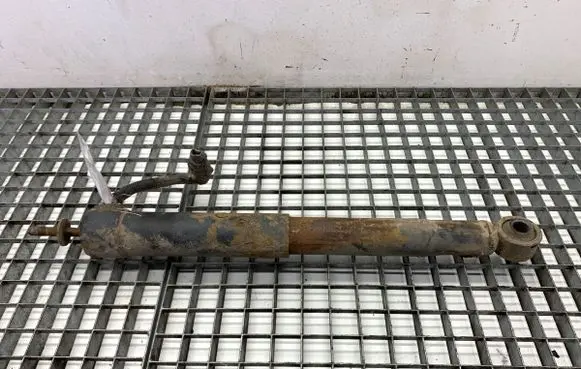 Toyota Land Cruiser (FJ75) Rear shock absorber/damper 