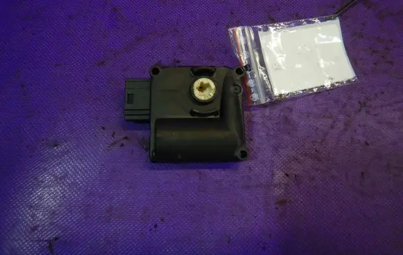 A/C air flow flap actuator/motor