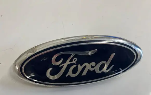 Ford Kuga I Manufacturer badge logo/emblem 2N11N425A52AA